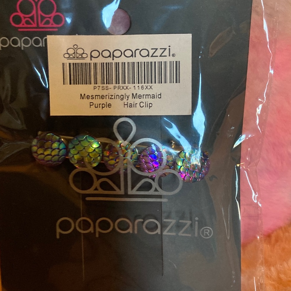 Paparazzi Iridescent Mermaid Hair Clip